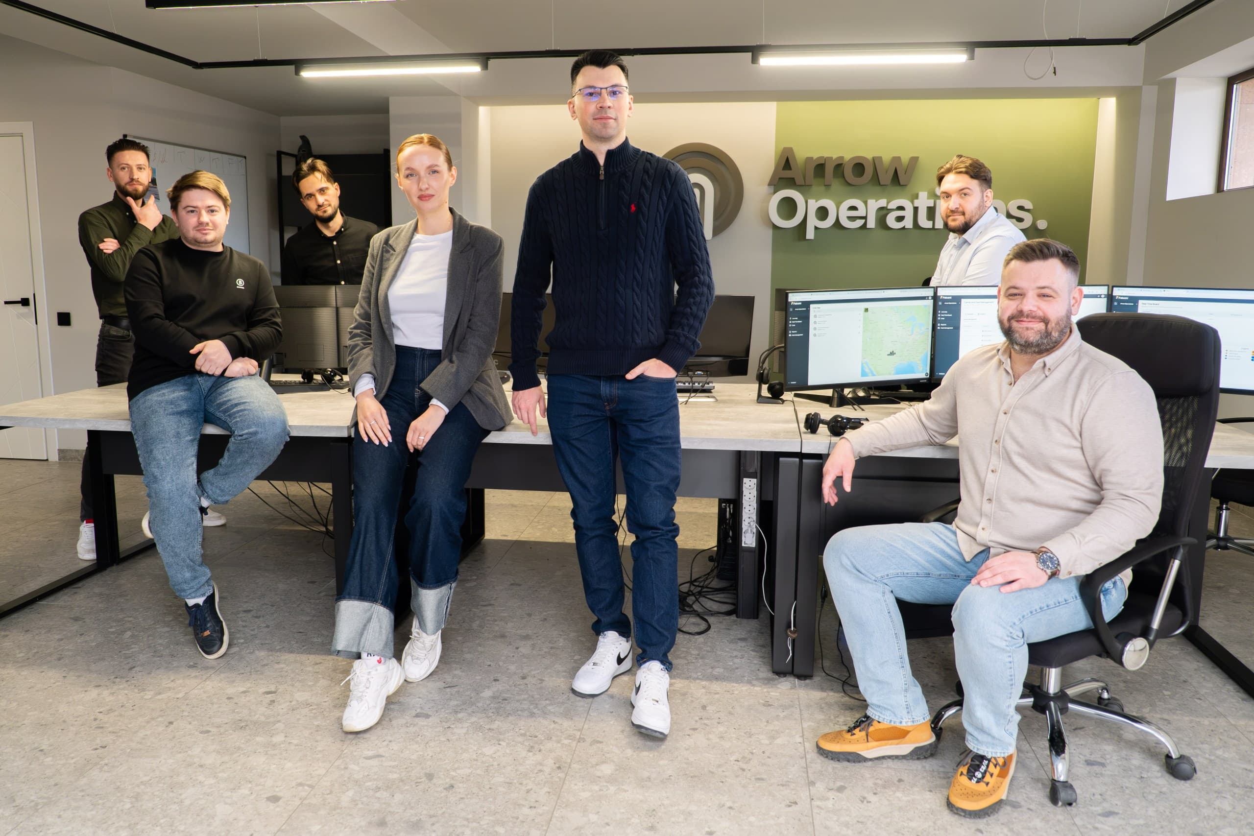 Feloom Who is Behind